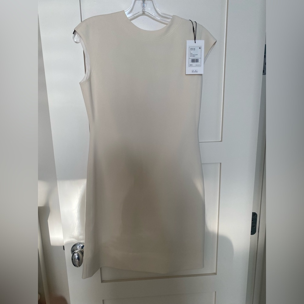 Stunning Theory Winter White Sleeveless Dress. Size 4